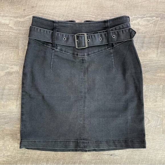 Free People Dresses & Skirts - Free People Belted Zip Denim Mini Skirt Size 6 Washed Black Color